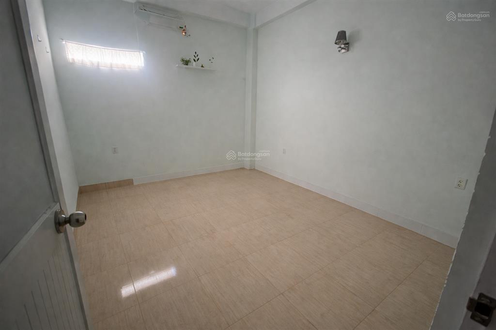 Nhà đẹp giá rẻ hẻm xe hơi ở linh đông, trung tâm thủ đức. dt 5x20. gần phạm văn đồng, tô ngọc vân