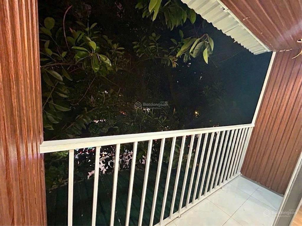 Gia đình tôi chính chủ tập thể h4 mặt phố thành công sổ 25m sd 70m 2 ngủ ở ngay 4ty1x