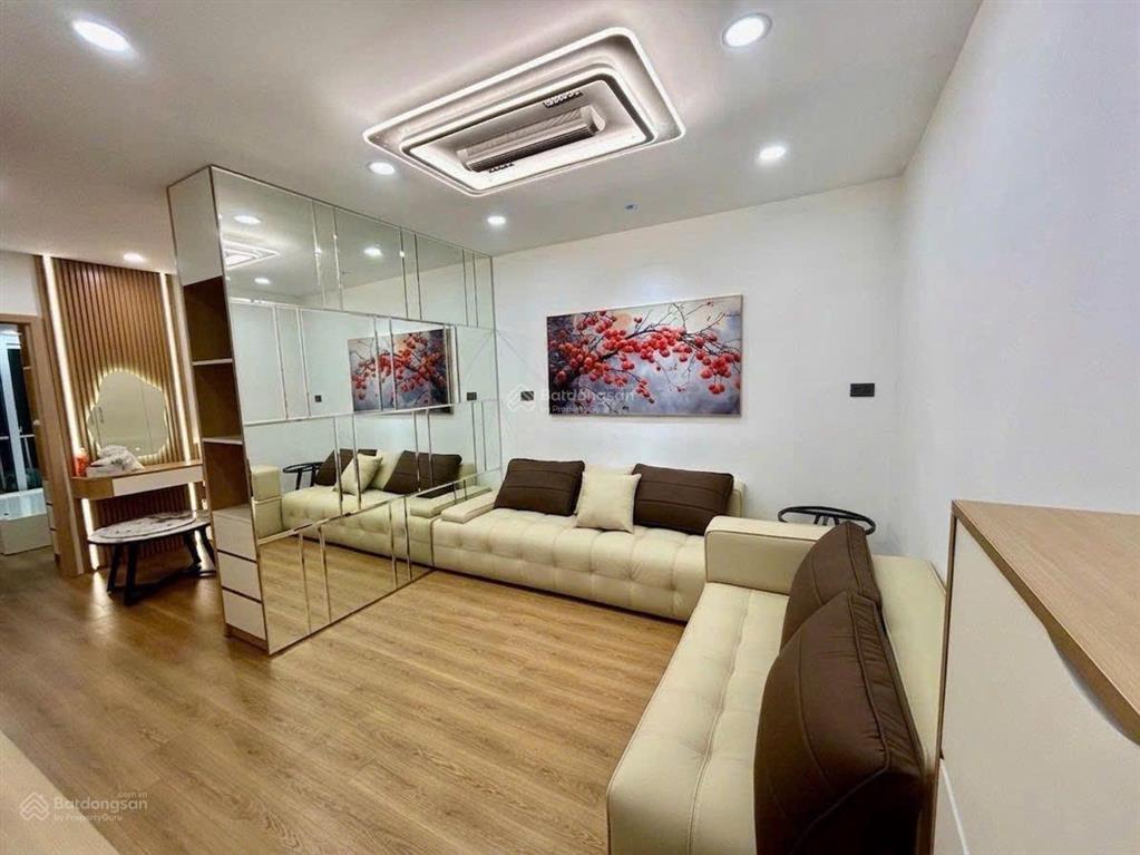 Gia đình tôi chính chủ tập thể h4 mặt phố thành công sổ 25m sd 70m 2 ngủ ở ngay 4ty1x