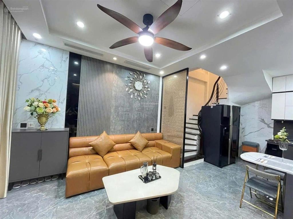 Bán nhà riêng đẹp tại bạch mai, 11,95 tỷ, 30m2, 3pn, 4wc, nhiều tiện ích