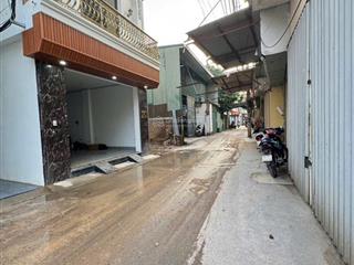 Bán đất tại la tinh, an khánh  vị trí đẹp, ngõ rộng ô tô vào tận nơi