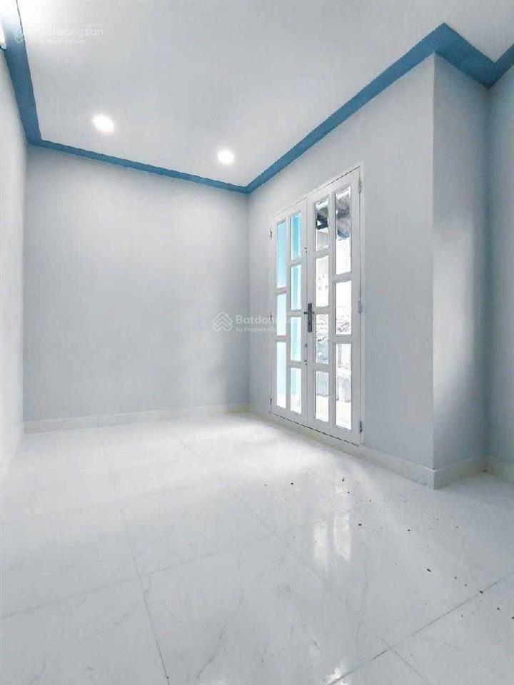 3.2 tỷ  nhà bình tân, giáp tân phú, gần kênh nước đen, nguyễn sơn kéo dài, 25m2, sổ vuông