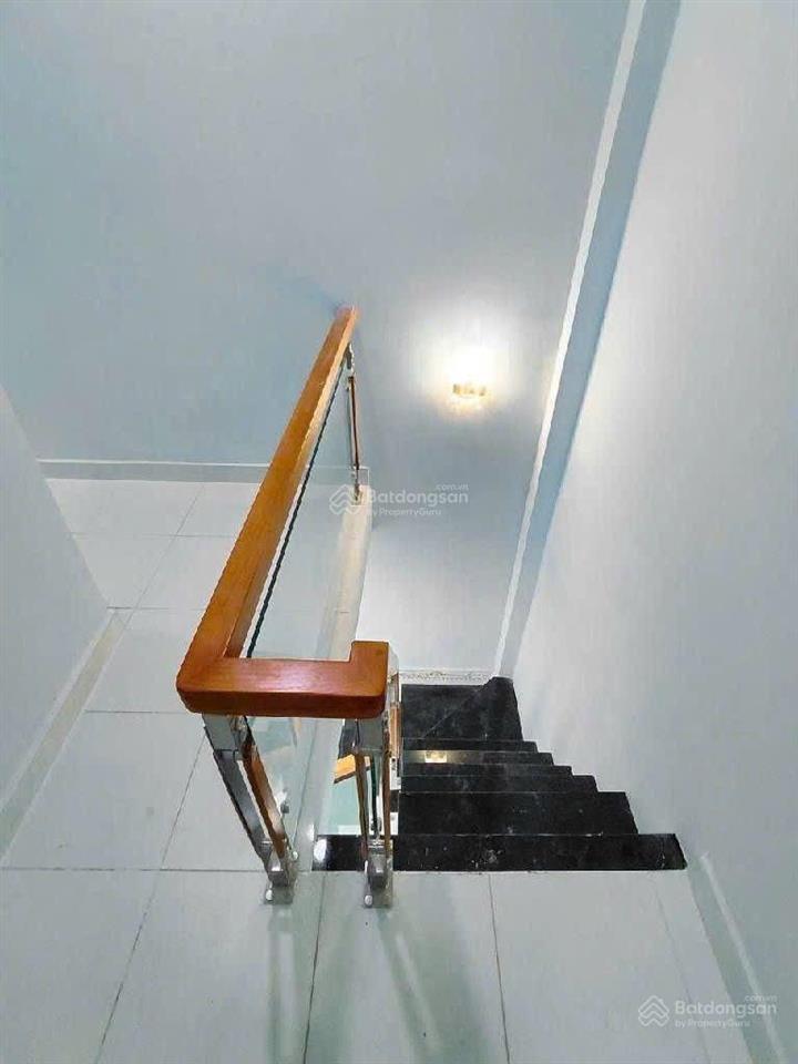 3.2 tỷ  nhà bình tân, giáp tân phú, gần kênh nước đen, nguyễn sơn kéo dài, 25m2, sổ vuông