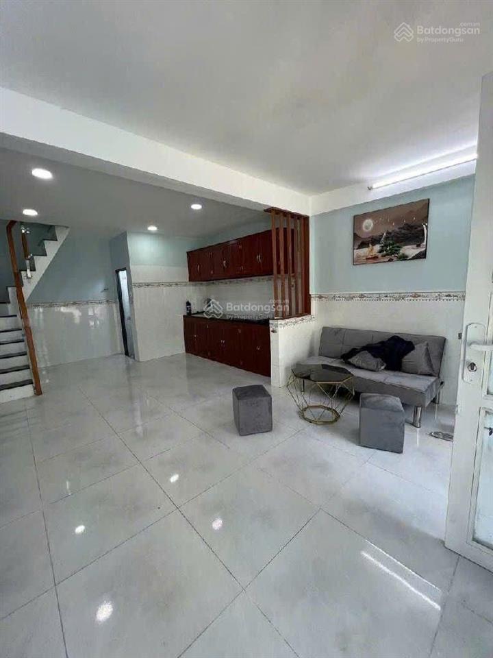 3.2 tỷ  nhà bình tân, giáp tân phú, gần kênh nước đen, nguyễn sơn kéo dài, 25m2, sổ vuông