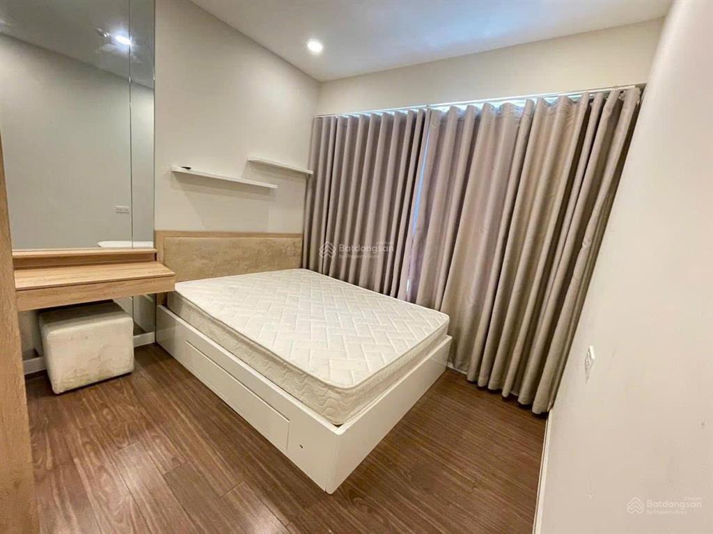 Chính chủ cần bán gấp căn hộ charmington quận 10 dt 72m2 2pn 2wc giá 2 tỷ 260 nội thất đầy đủ