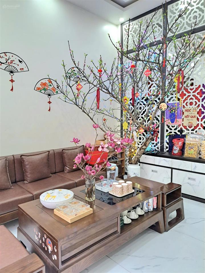 Bán nhà đầu hồi, nở hậu ngõ phạm hữu điều sau 1 nhà mặt đường