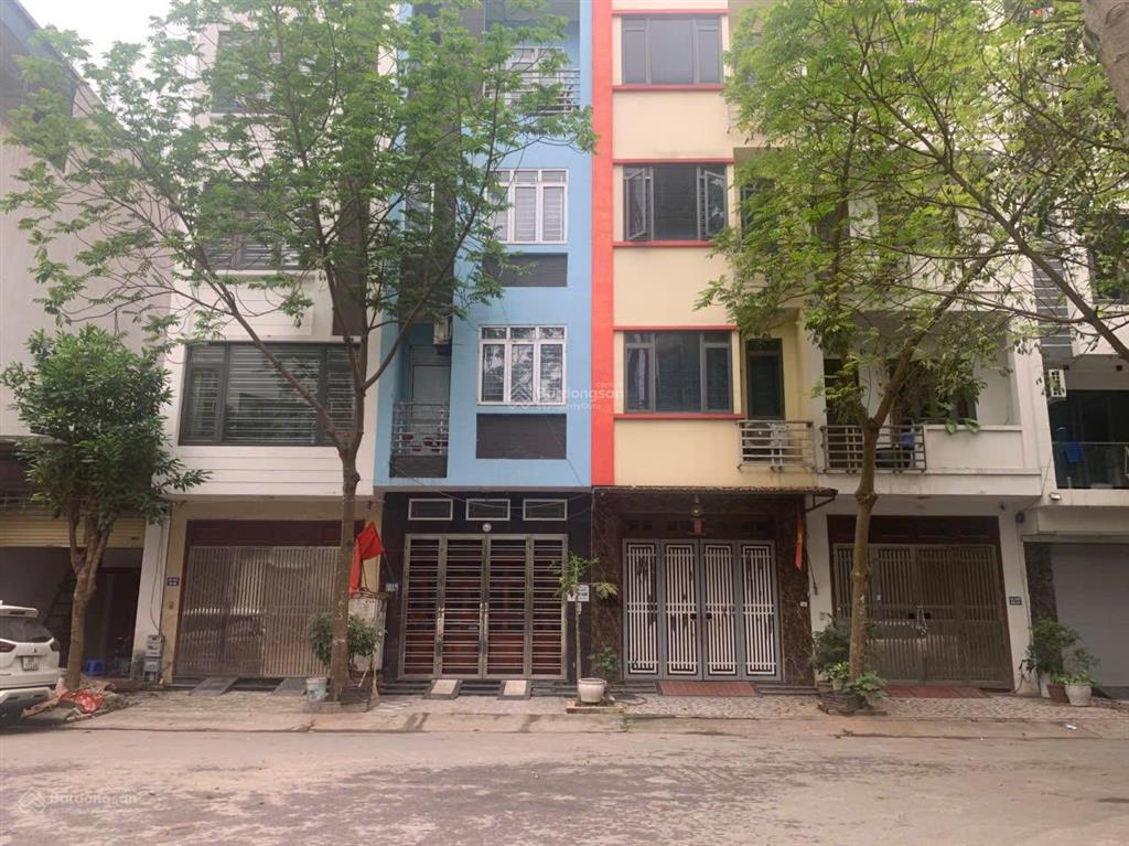 Liền kề dương nội phân lô vỉa hè 50m 4 tầng 13tr