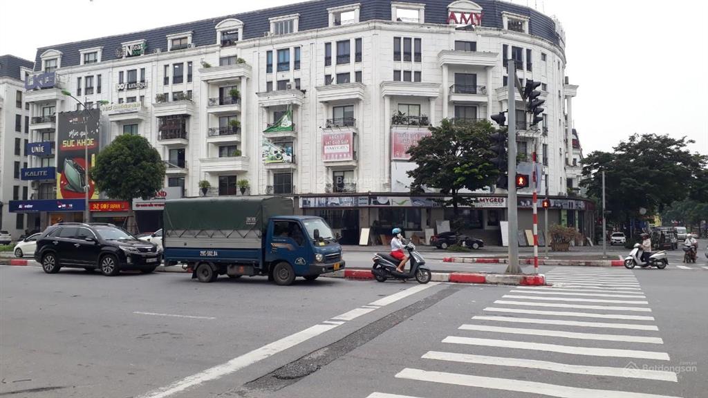 Liền kề văn phú mặt phố chân tháp đồng hồ