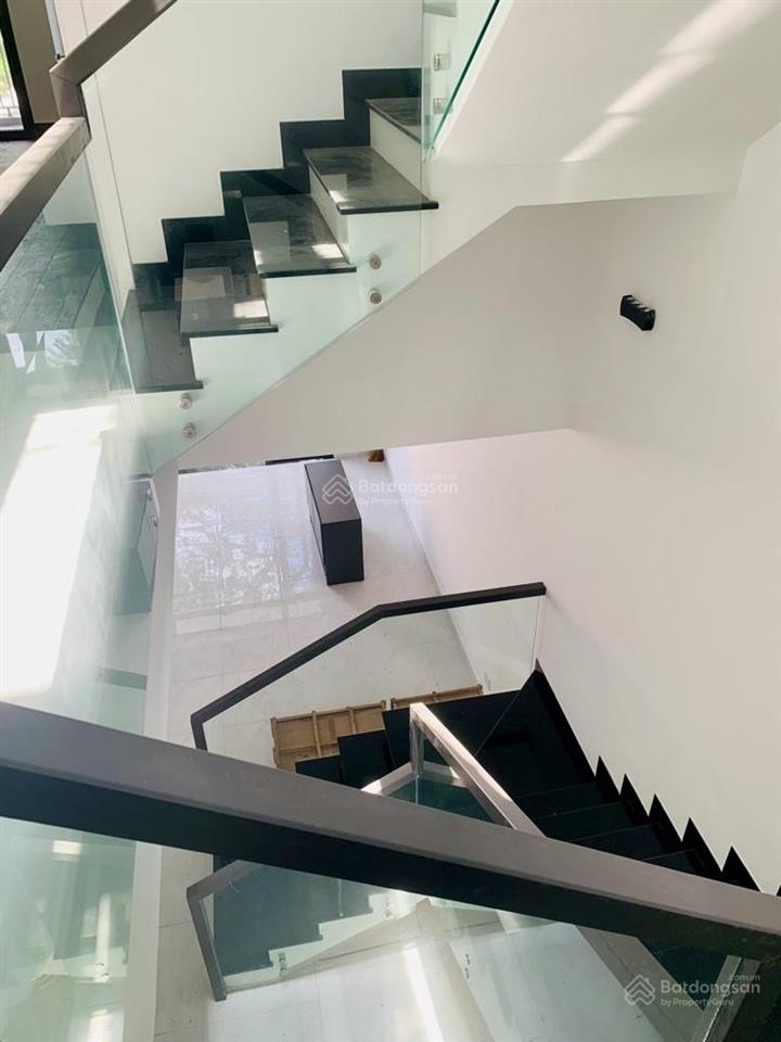 Bán nhà quận 8, đường số 12 m, lê bôi, 4 tầng, 100 m2, chỉ 8.5 tỷ