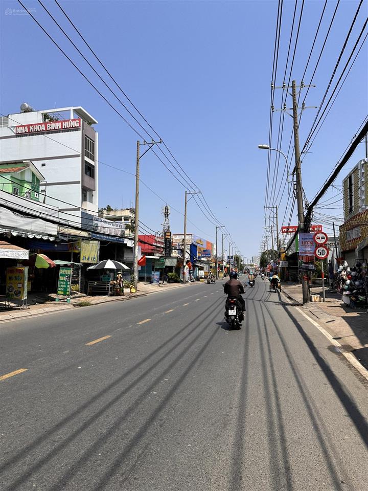 Bán nhà hẻm ô tô ngay bến xe quận 8, 3 tầng kiên cố, 88m2 (ngang 5), 6.8 tỷ