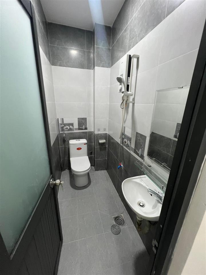Nhà hẻm ô tô trần xuân soạn, quận 7, 40m2 (4x10) , 2 tầng, 4.8 tỷ.