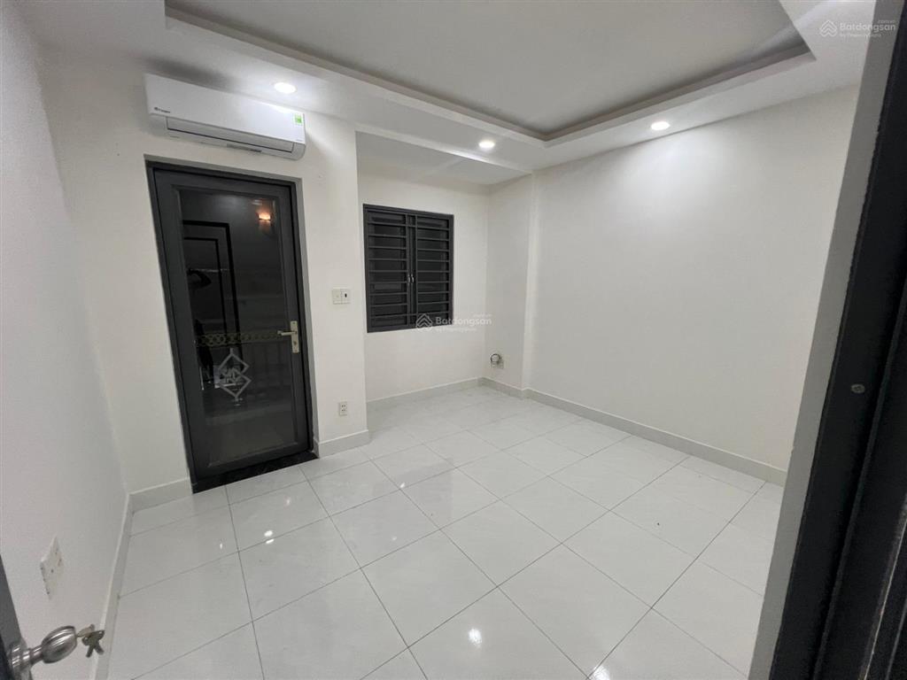 Nhà hẻm ô tô trần xuân soạn, quận 7, 40m2 (4x10) , 2 tầng, 4.8 tỷ.