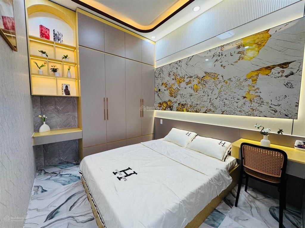 Hàng siêu hiếm dương bá trạc, q8 đường xe tải,  3 tầng, 3 pn, nhỉnh 6 tỷ
