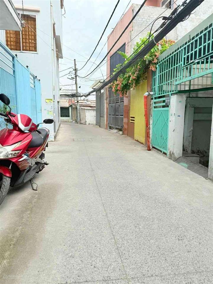 Bán nhà cấp 4 ngang 5.5m hiếm có dt 109m2 khu hiện hữu được xây mới hẻm xe ba gác thông thoáng