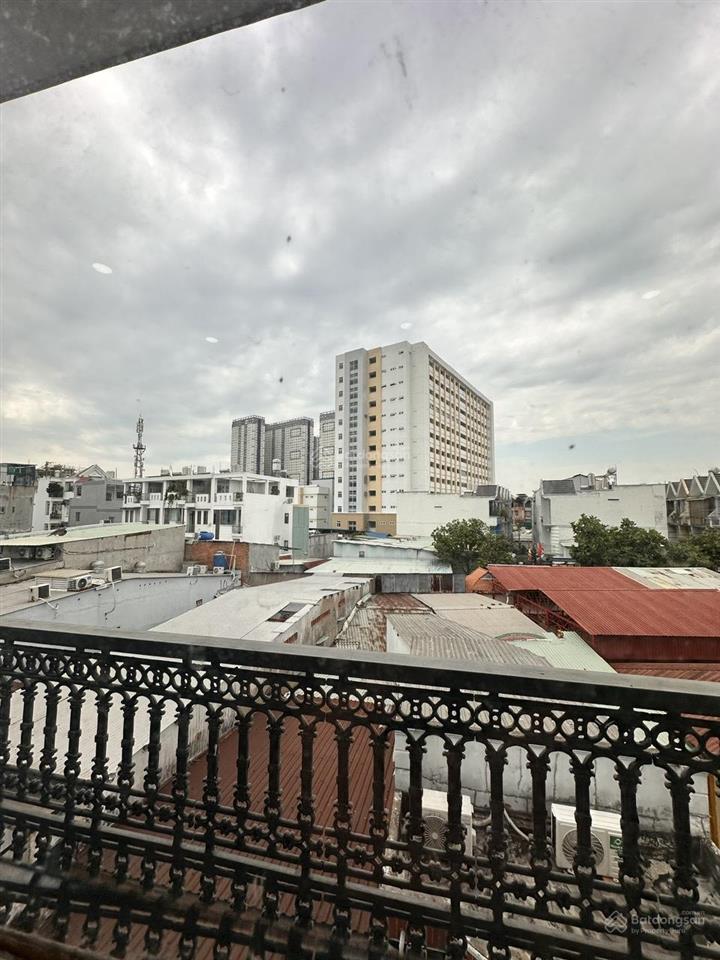 Bán nhà cao lỗ, cách parcmall 500m, 4 tầng, 5pn, 5wc, dtsd 170m², nhỉnh 6t