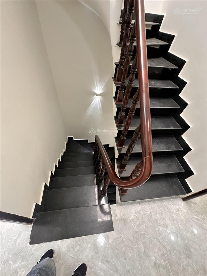Bán nhà cao lỗ, cách parcmall 500m, 4 tầng, 5pn, 5wc, dtsd 170m², nhỉnh 6t