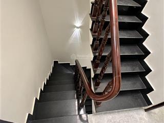 Bán nhà cao lỗ, cách parcmall 500m, 4 tầng, 5pn, 5wc, dtsd 170m², nhỉnh 6t