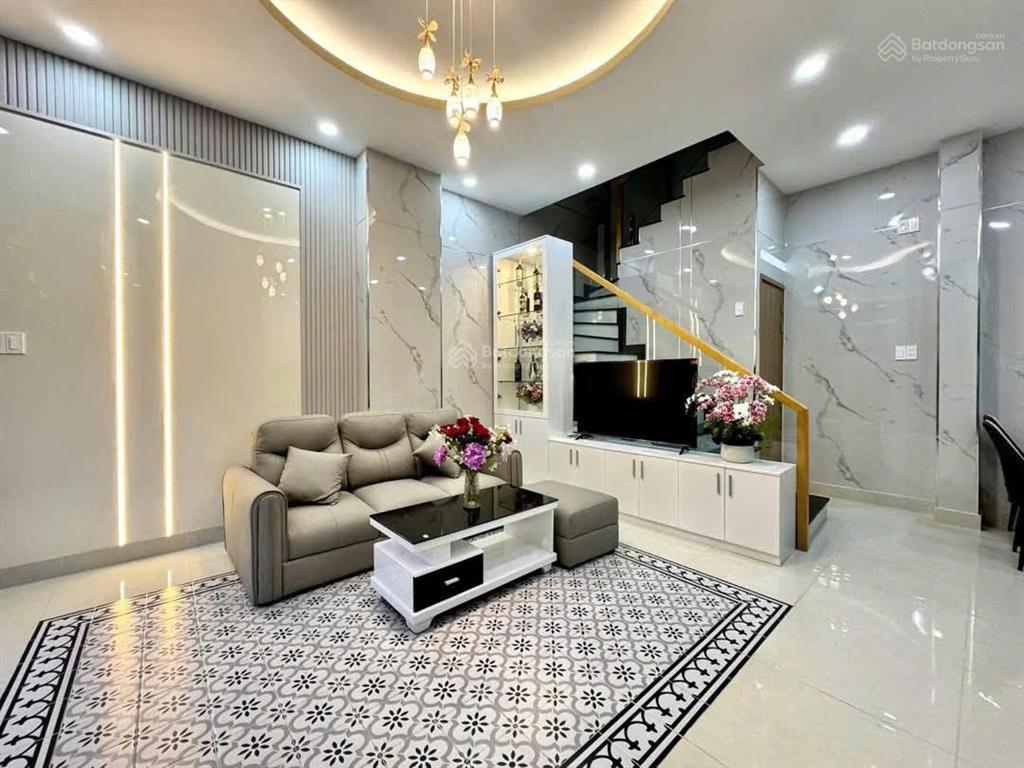 Bán nhà ngay kdcbình hưng, gần bến xe quận 8, ql50, tạ quang bửu, 3 tầng, 100m2(5x20), nhỉnh 5 tỷ