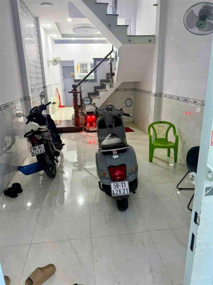 Bán nhà gần cầu chà và quận 8 42m2 4 tầng 4pn nhà mới ở ngay, 4,4 tỷ