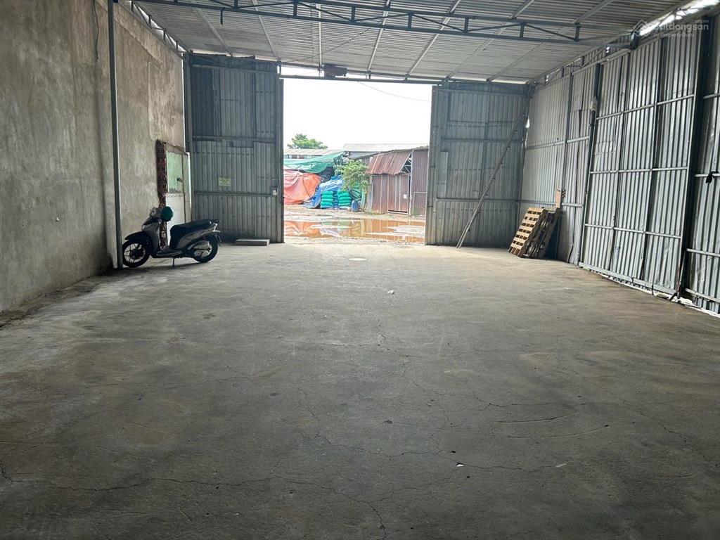 Cho thuê xưởng chợ đầu mối hóc môn