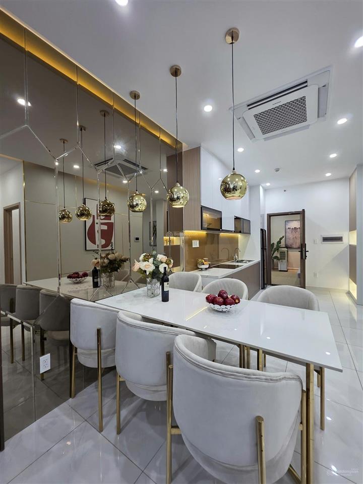 Căn gốc 2pn view hồ bơi thanh toán 188trieu ký hđmbhỗ trợ vay miễn gốc lãi 2 năm