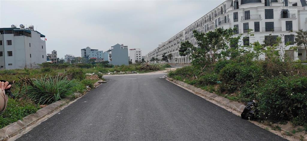 Bán 170m2 đất dịch vụ 16.32ha di trạch, hoài đức, hà nội.