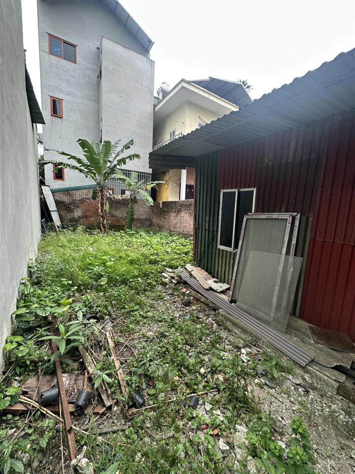 Bán đất sau chợ thạch bàn ngõ thông cách 10m ra tđc vỉa hè ô tô tránh giá 138tr/m