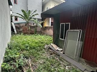 Bán đất sau chợ thạch bàn ngõ thông cách 10m ra tđc vỉa hè ô tô tránh giá 138tr/m