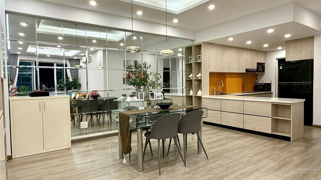 Cho thuê căn hộ 3pn, 2wc, 118m2 tại grand view, 25 triệu, tân phong, q7, tp.hcm