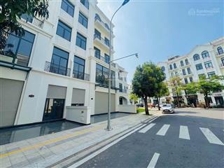 Gấp, cần bán nhanh nhà phố t14  manhattan giá tốt  0935 448 ***