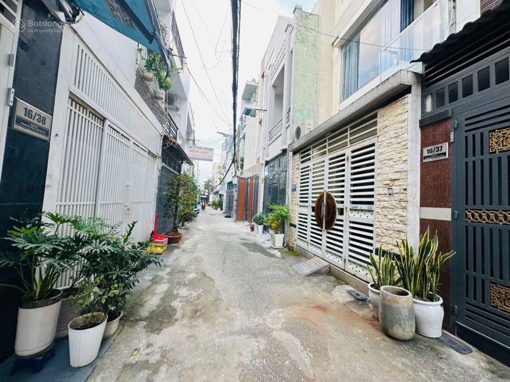 Bán nhà hẻm xe hơi tây thạnh, tân phú  44m2 , 2 tầng btct, chỉ 4.9 tỷ, gần sân bay và metro