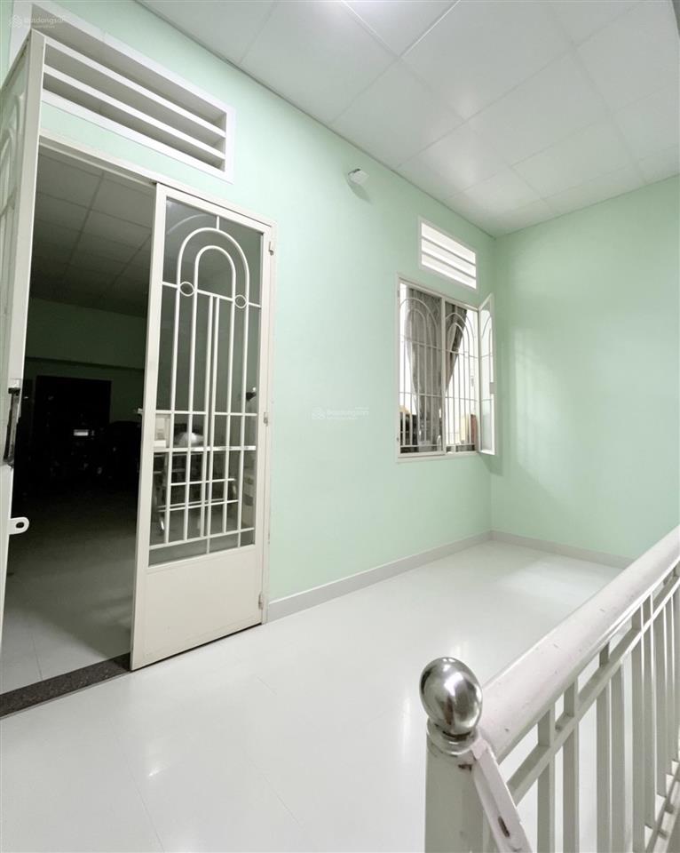 Bán nhà rẻ nhất khu tân sơn nhì  diện tích lớn 56m2  bề ngang khủng  5,5 x 10  giá hơn 4tỷ