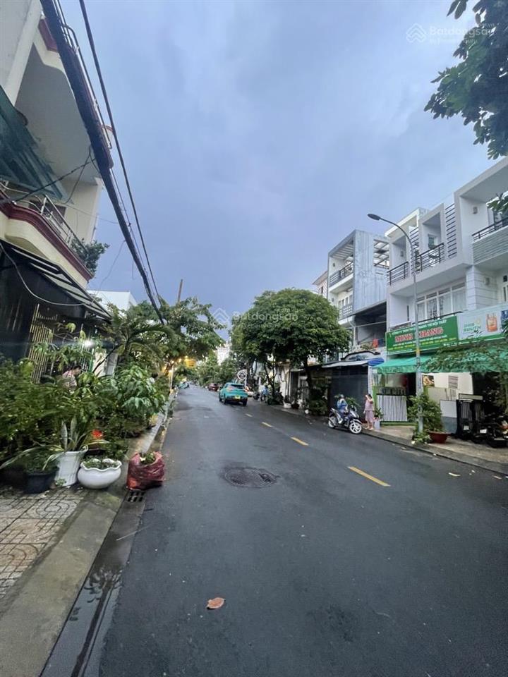 Bán nhà mặt tiền 80m2, 4tầng  kinh doanh đỉnh ngay chợ nguyễn suý, tân hương tân phú giá 9,2 tỷ tl