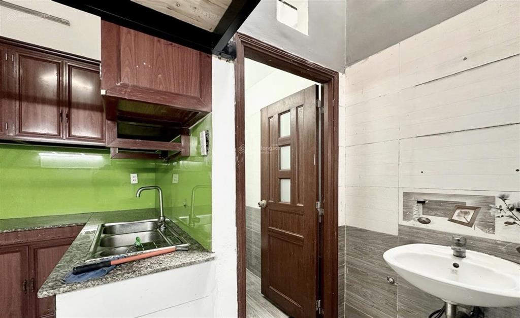 Nhà đẹp sát hxh  gần 50m2  3 tầng  chỉ nhỉnh 5tỷ  nguyễn văn săng  tân sơn nhì giáp tân bình