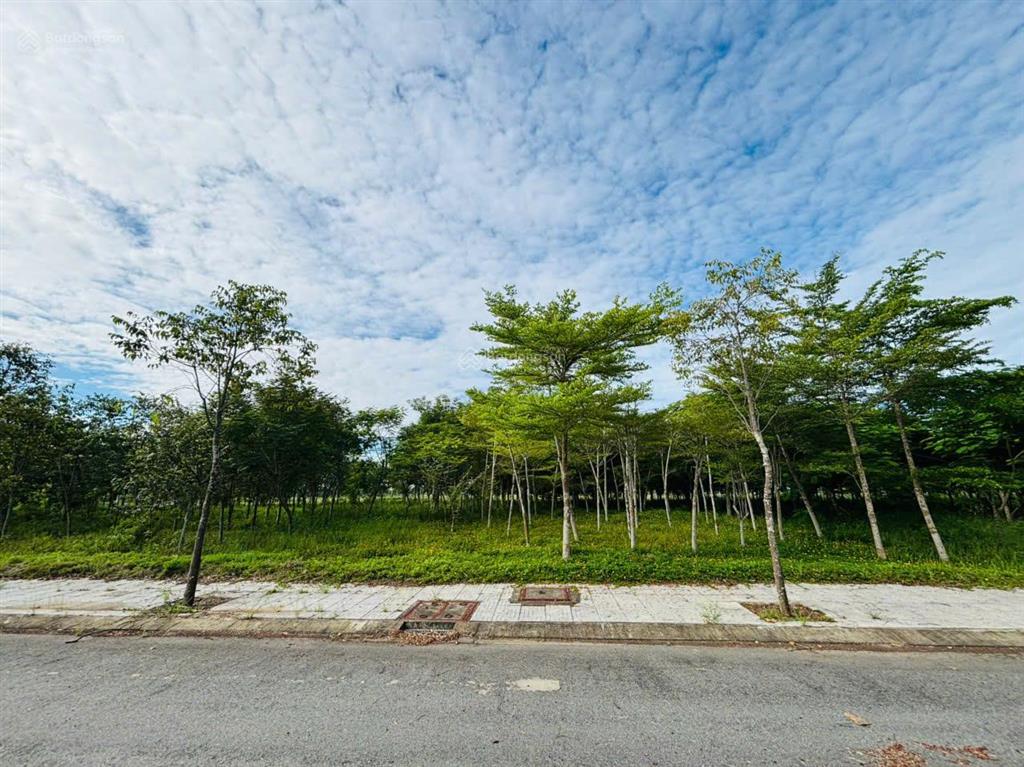 Vsip quảng ngãi  mặt tiền view trường học  hướng nam