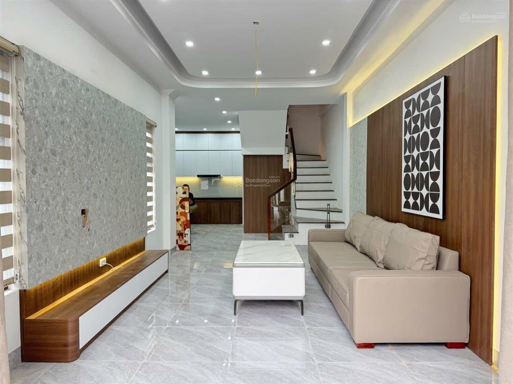 Nhà 4tx33m2, full nội thất, phường phú lãm, gần chợ đầu mối giá 4,35 tỷ