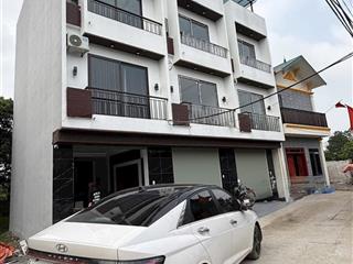 Nhà 4tx52m2 đường ôtô đỗ cửa, thoáng trước sau, 1km ubnd đông la giá 4,5 tỷ  0906 045 ***