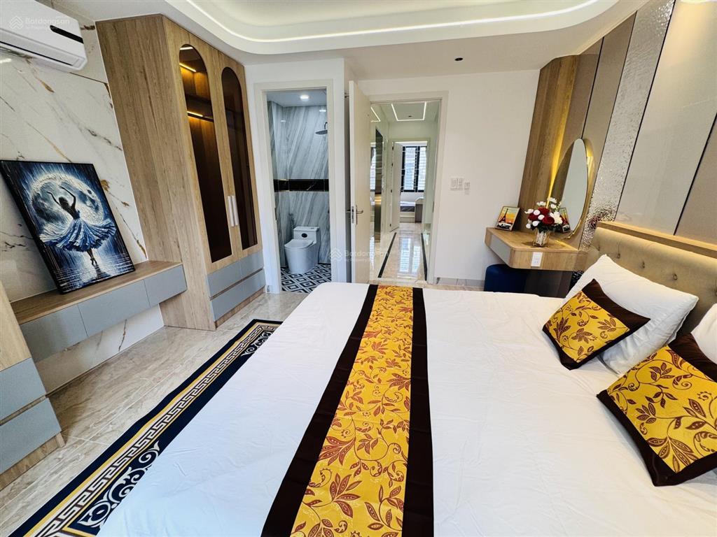 Siêu phẩm nhà phố  xây mới  hxh  sát mặt tiền  quang trung  p8  gv  68m2  5 tầng  9.99 tỷ