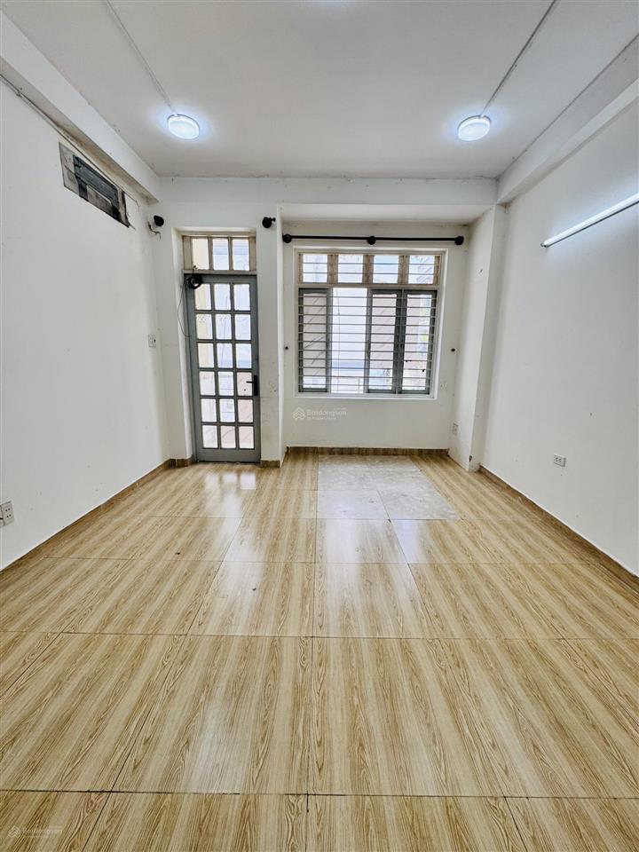 Hxh sát mặt tiền  thích quảng đức  phú nhuận  3.9m x 13m  50m2  4 tầng  5pn  chỉ 9.45 tỷ