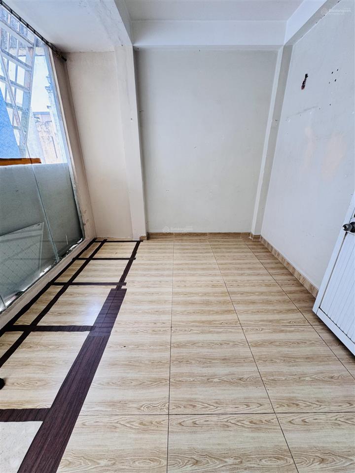 Hxh sát mặt tiền  thích quảng đức  phú nhuận  3.9m x 13m  50m2  4 tầng  5pn  chỉ 9.45 tỷ