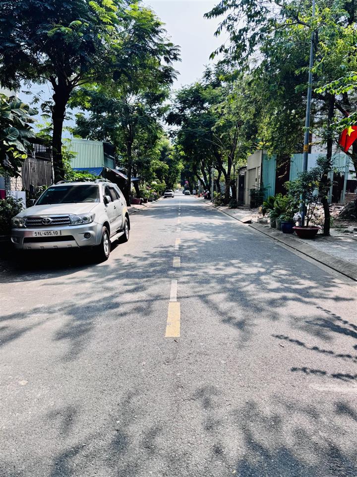 Bán đất mặt tiền đường số 55  cát lái  q2  5m x 20m  100m2  xây dựng 4 tầng st  8.3 tỷ