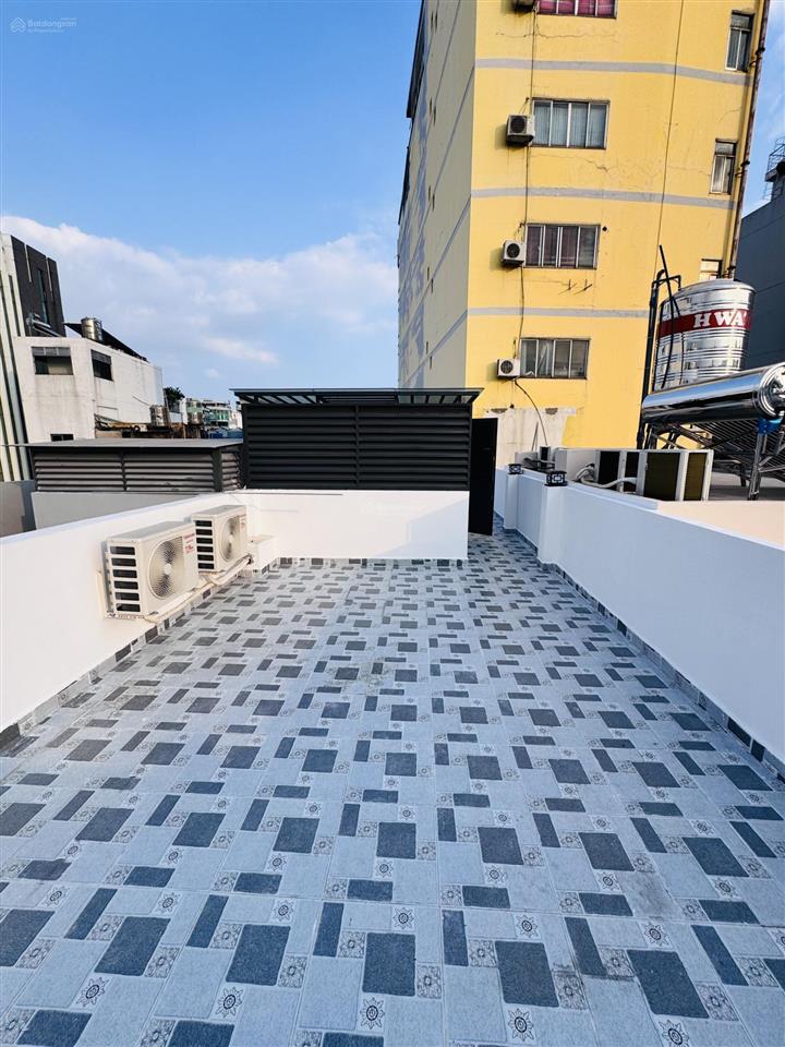 Phú nhuận  xây mới  oto vào nhà  50m2  5 tầng  5 phòng  6vs  sát mặt tiền  11.9 tỷ