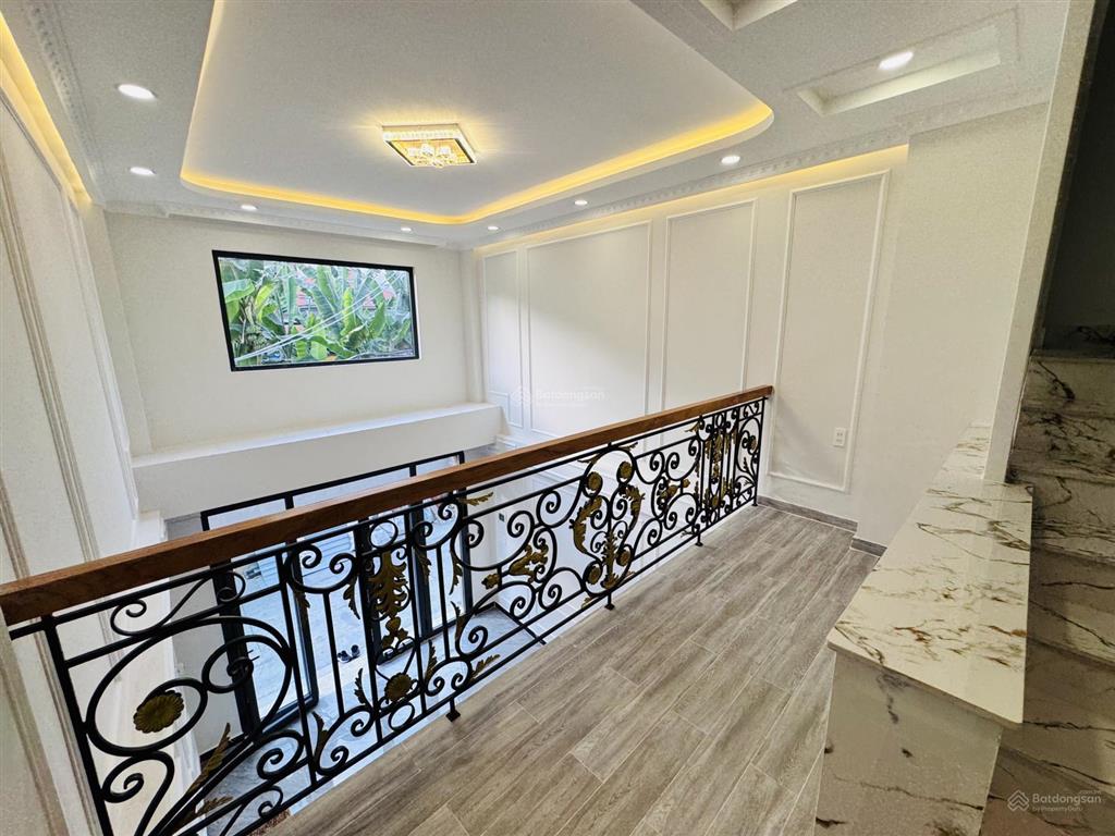 Phú nhuận  xây mới  oto vào nhà  50m2  5 tầng  5 phòng  6vs  sát mặt tiền  11.9 tỷ