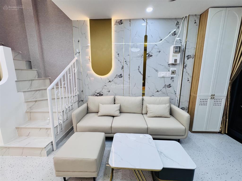Phú nhuận  6.15 tỷ  3 tầng  4 phòng ngủ  full nt  cách mặt tiền  nguyễn thượng hiền 2 căn 