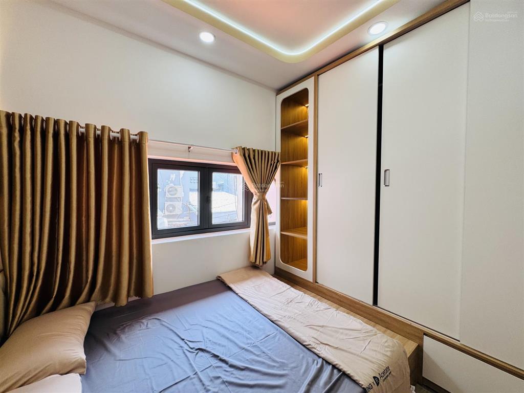 Phú nhuận  6.15 tỷ  3 tầng  4 phòng ngủ  full nt  cách mặt tiền  nguyễn thượng hiền 2 căn 