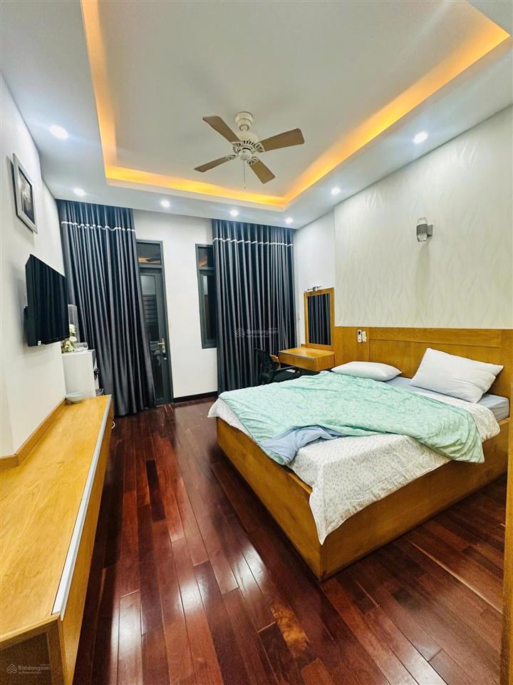 16,8 tỷ  104m2  hẻm 8m  3 tầng st  2 căn ra mặt tiền  phú nhuận  vị trí kinh doanh đỉnh