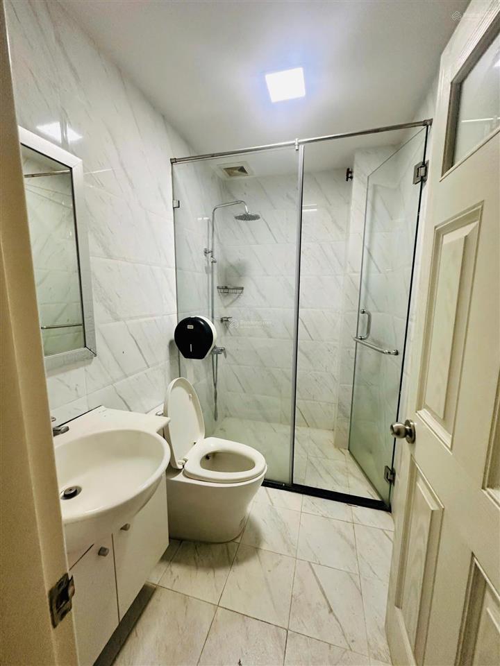 16,8 tỷ  104m2  hẻm 8m  3 tầng st  2 căn ra mặt tiền  phú nhuận  vị trí kinh doanh đỉnh