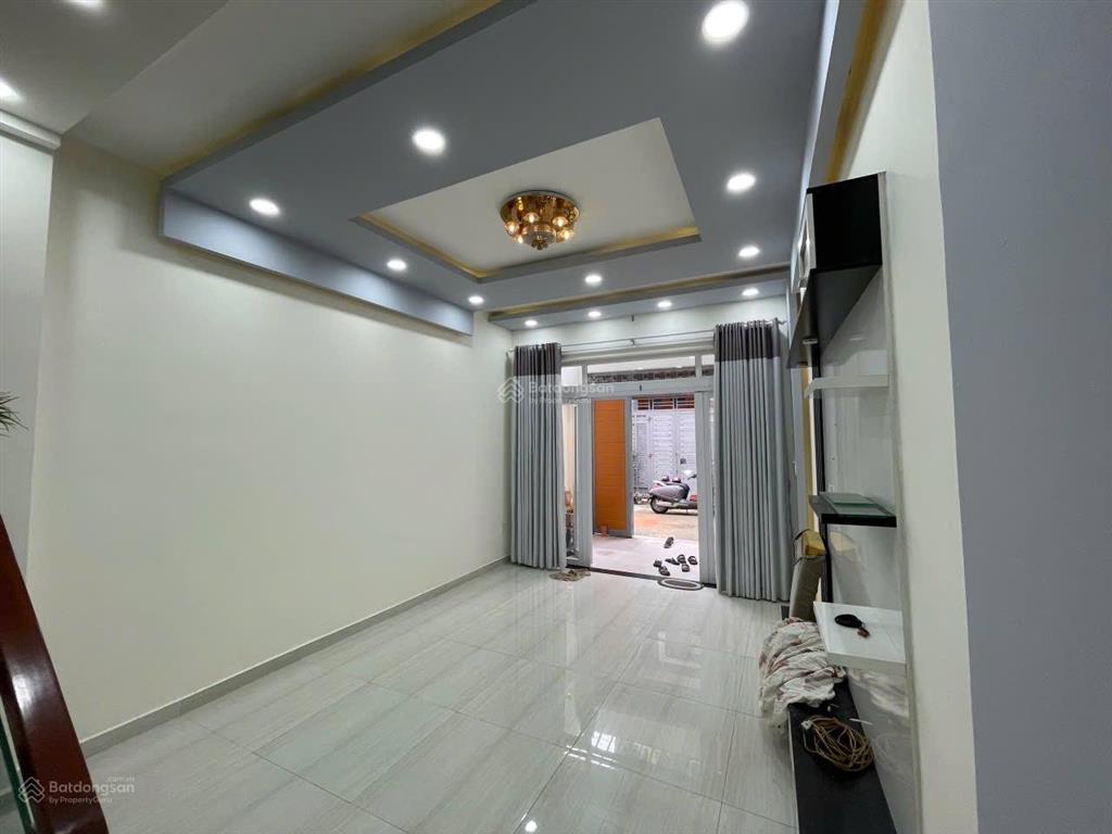 Hẻm 5m  oto vào nhà  sát mặt tiền  nguyễn văn lượng  p16  gv  70m2  4 tầng  dòng tiền 35tr