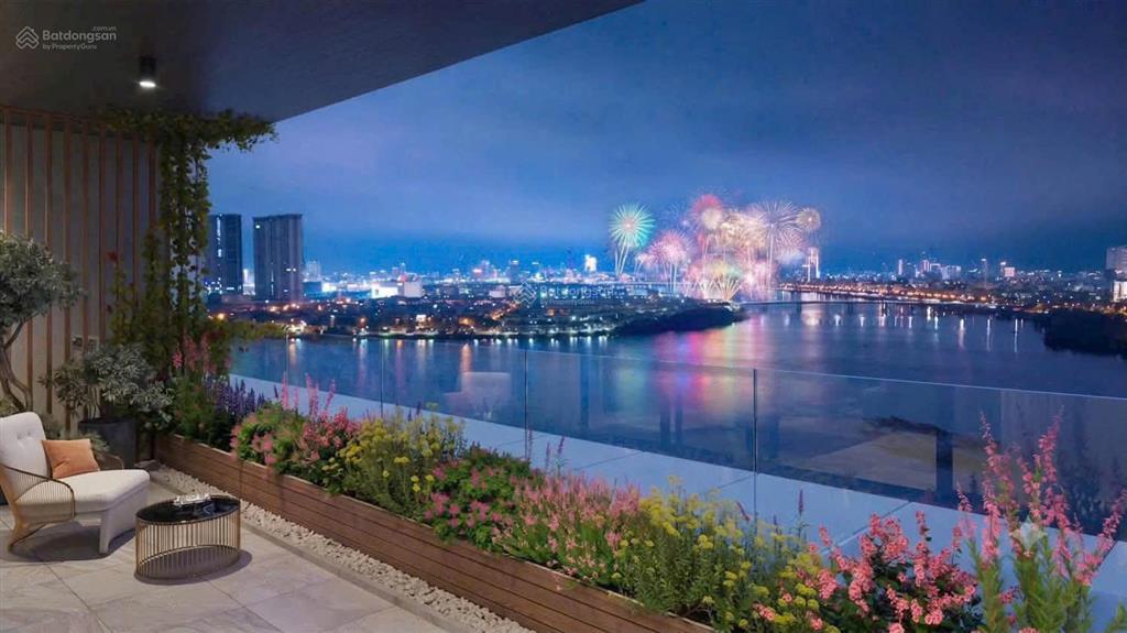 Căn ngoại giao 2pn mặt sông hàn sân vườn s  light tower đà nẵng