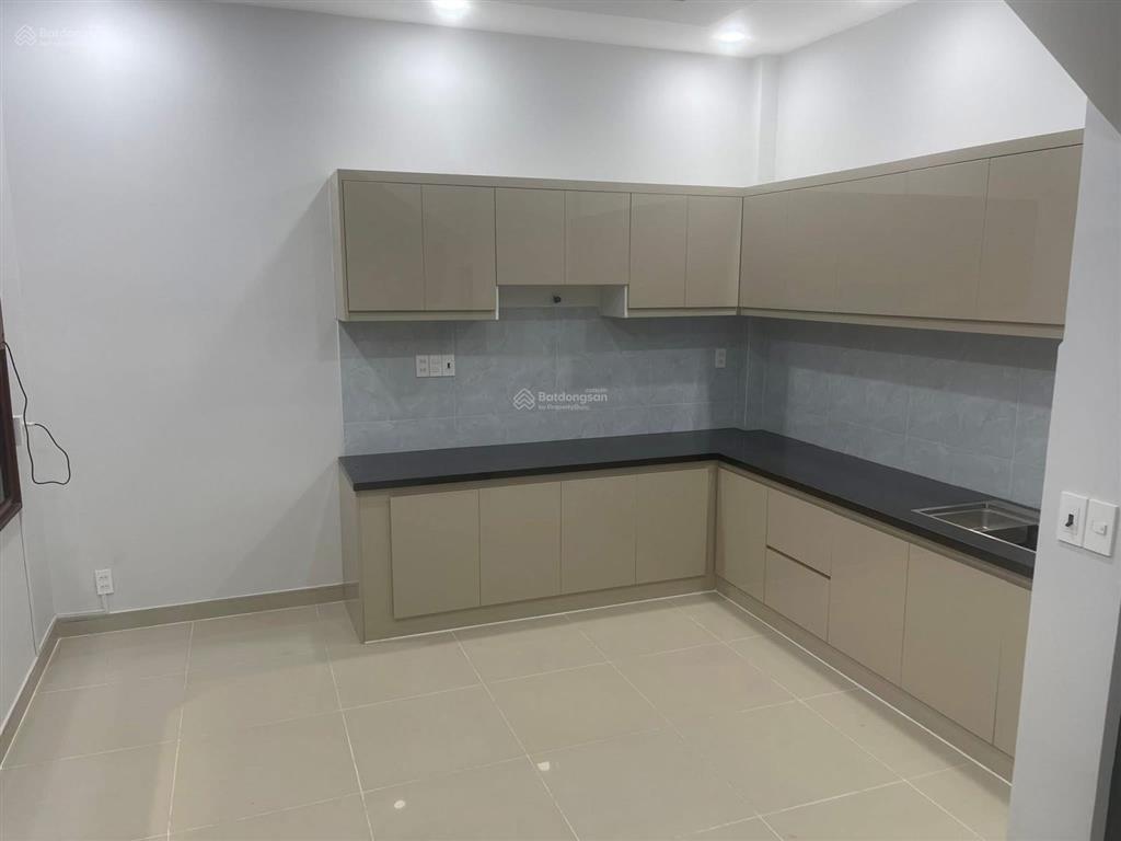 Nhà siêu phẩm đường xe hơi đậu trước nhà phường bình trưng đông quận 2